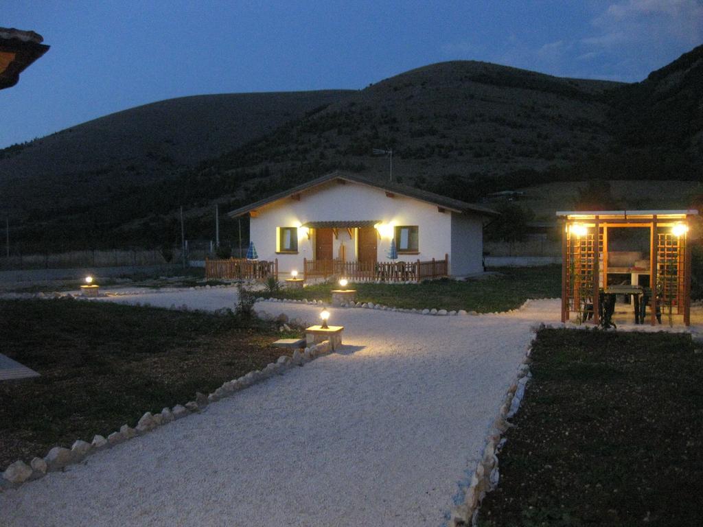 לינה וארוחת בוקר Trasacco La Collina Di Peppino מראה חיצוני תמונה