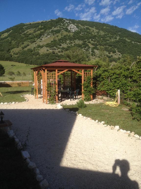 לינה וארוחת בוקר Trasacco La Collina Di Peppino מראה חיצוני תמונה